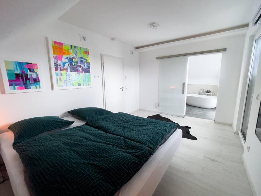 נידרקאסל Villa Dreamy Vibes Mit Privatem Pool & Rheinblick מראה חיצוני תמונה