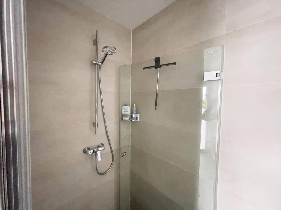 נידרקאסל Villa Dreamy Vibes Mit Privatem Pool & Rheinblick מראה חיצוני תמונה