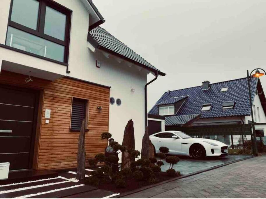 נידרקאסל Villa Dreamy Vibes Mit Privatem Pool & Rheinblick מראה חיצוני תמונה